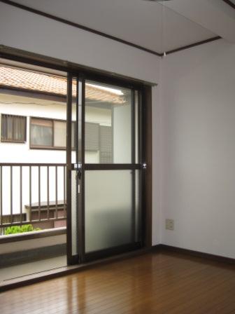 神奈川県川崎市中原区井田杉山町 リビング