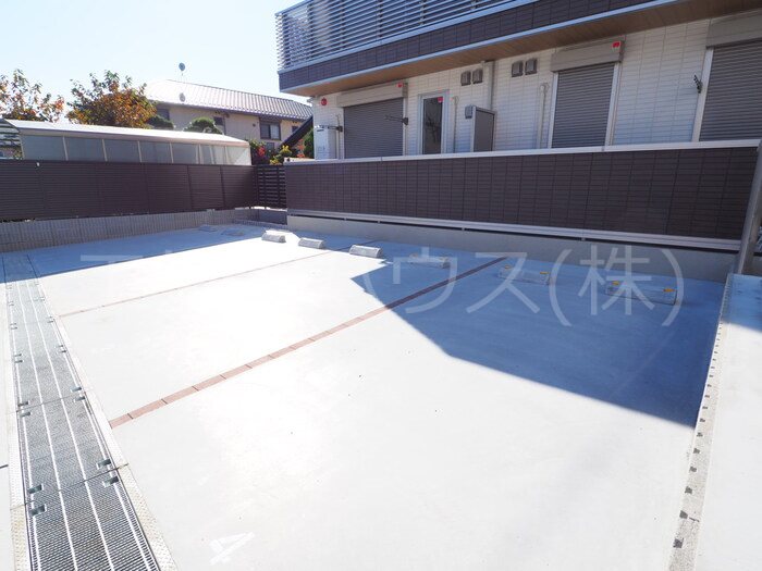 神奈川県川崎市中原区井田杉山町 駐車場
