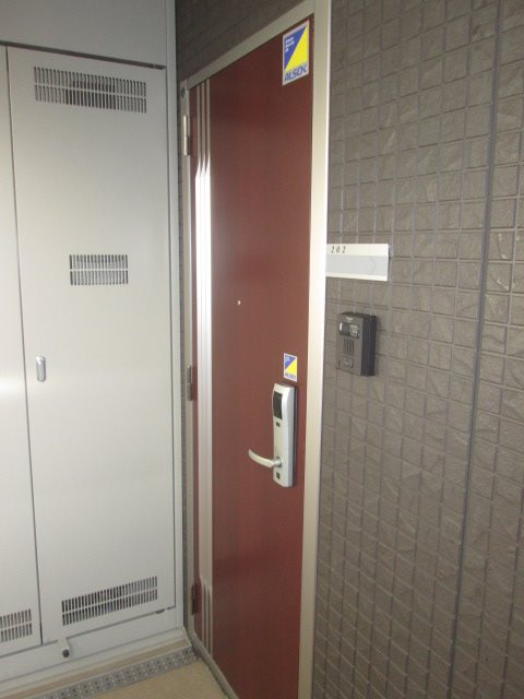 神奈川県川崎市中原区下小田中６丁目 玄関