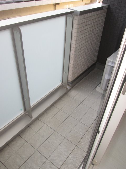 神奈川県川崎市中原区下小田中６丁目 ベランダ
