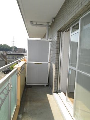 神奈川県川崎市中原区井田中ノ町 ベランダ