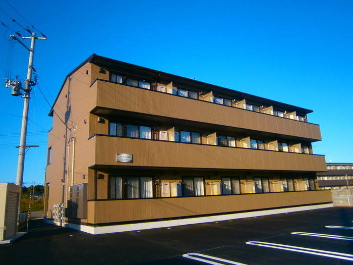 ソレイユ富岡 外観
