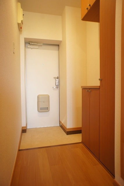 ブルックハイツ 玄関