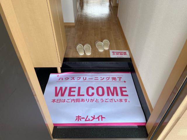 モア・ヴィーナス 玄関