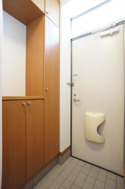 カーサ　アンソレイユＳ 玄関
