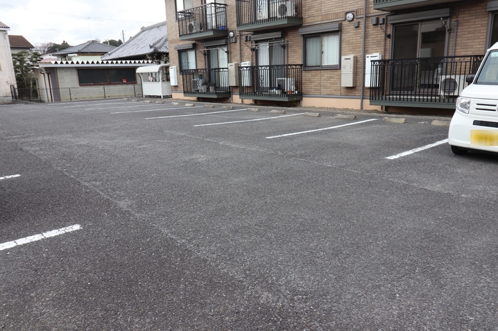 アクア 駐車場