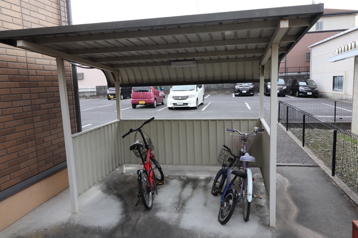 アクア 駐車場