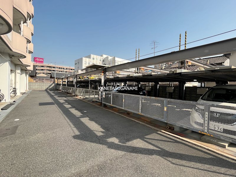 アパートメントハウス・アーデル  駐車場