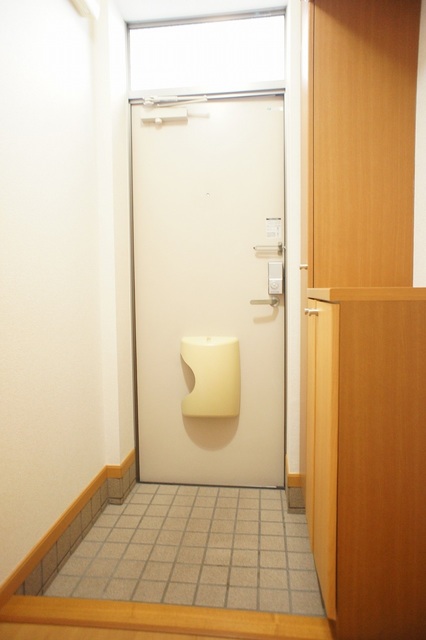 エクセレンテＡ 玄関