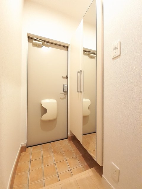 フィオリーレ　Ⅳ 玄関