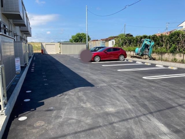 IDEAL 駐車場