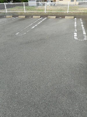 クレメント 駐車場