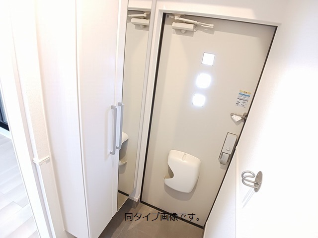 モンステラ 玄関