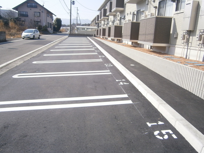 ラ・シエル 駐車場