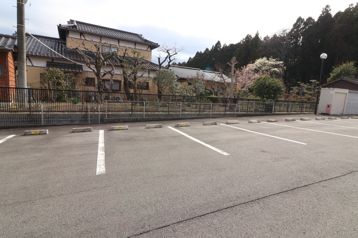 カエツリアルフィールドＤ－ｒｏｏｍ　Ｂ 駐車場