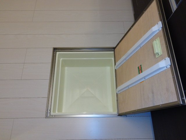 マジェスティ 収納