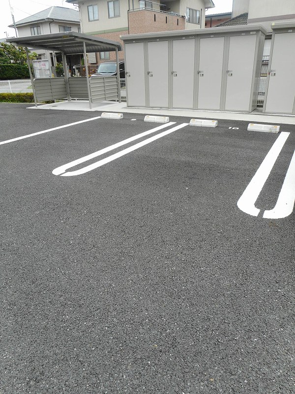 アニバーサリー 駐車場