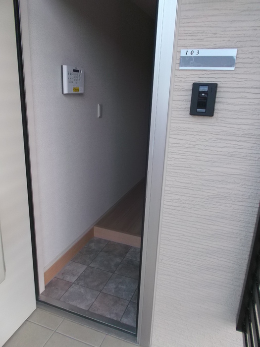 アルシオンＢ 玄関