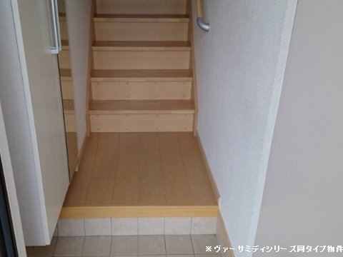 プティ・プラージュⅡ 玄関