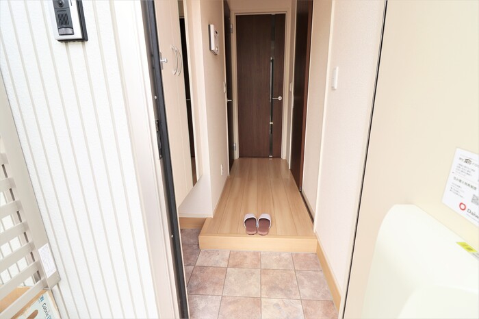 カエツリアルフィールドＤ－ｒｏｏｍ　Ｂ 玄関