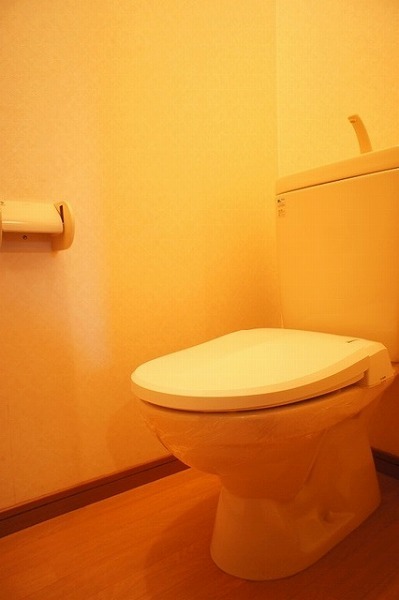 コンフォート岡小名Ａ トイレ