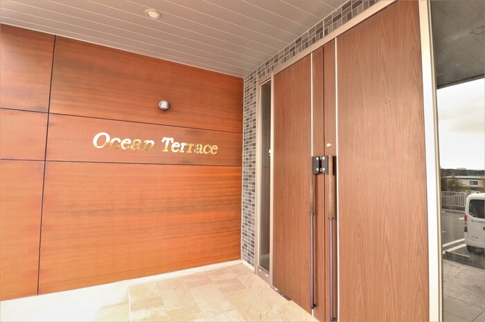 Ocean Terrace エントランス