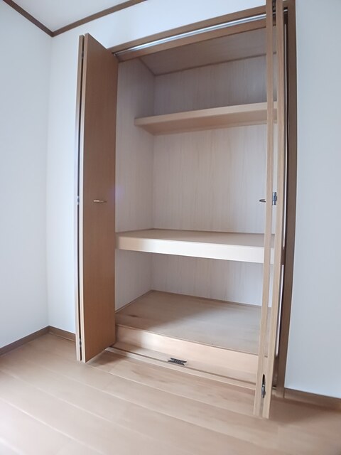 グレースハイムⅡ 収納