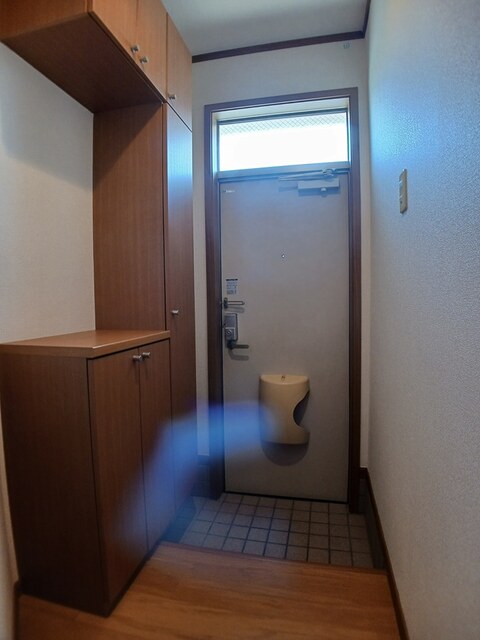エターナルサクセス 玄関