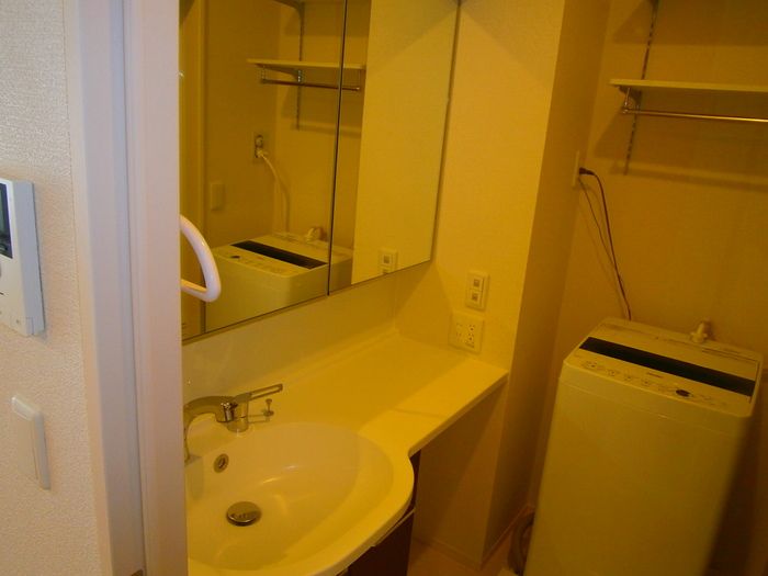 アゼリアコートA 洗面所