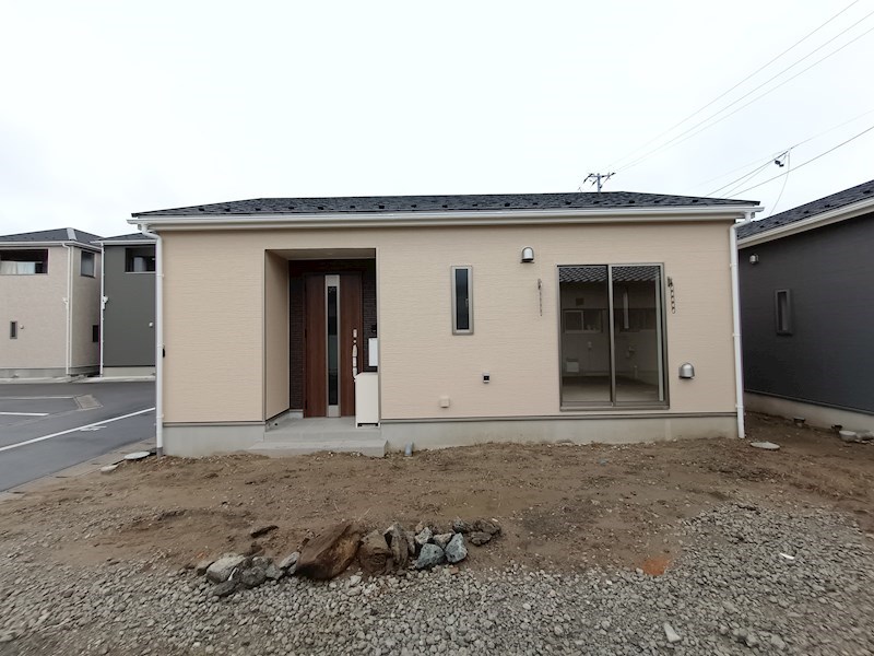 豊ヶ郷  新築平屋物件 ベランダ