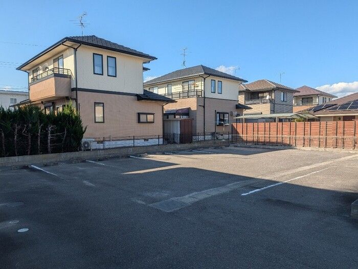 エクセル宮前 駐車場