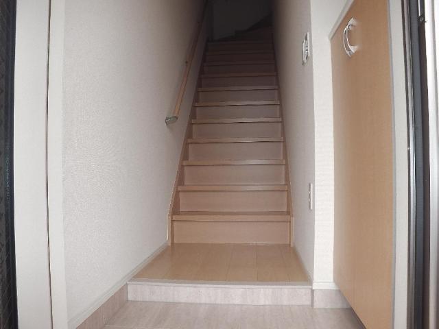 パープルハイム 玄関