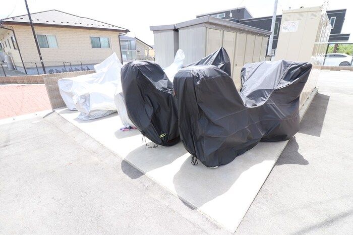 Ｄ－ｒｏｏｍならはⅠ 駐車場