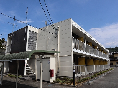 レオパレスKawaharada 外観