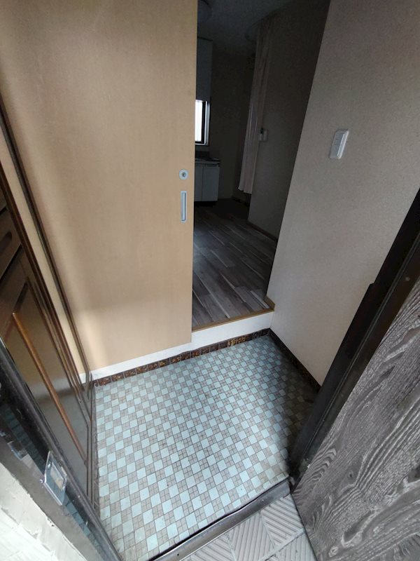 北町4丁目貸家 玄関