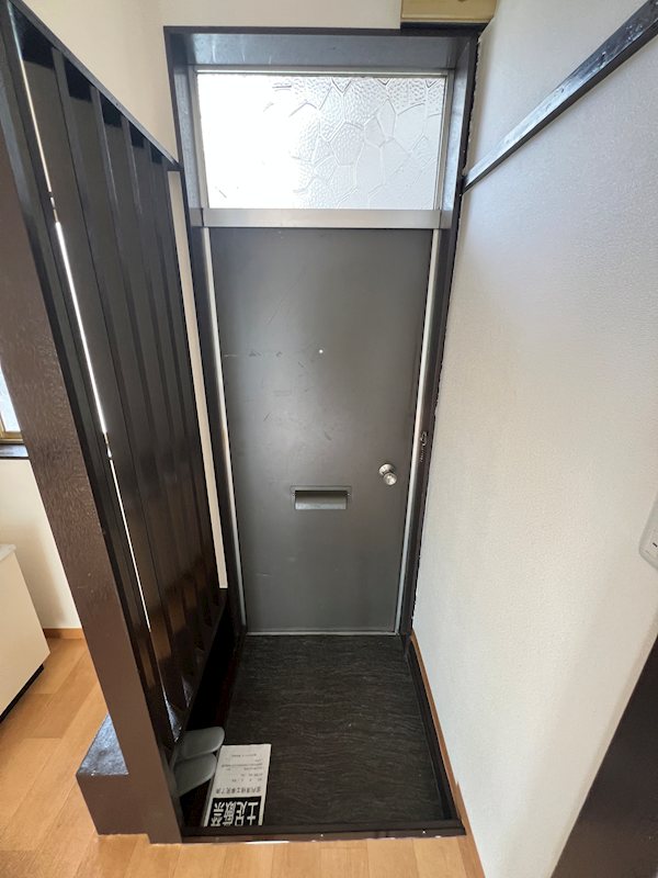 丸善マンション 玄関