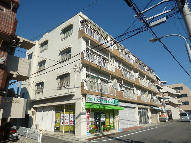 別所マンション 302号室 外観