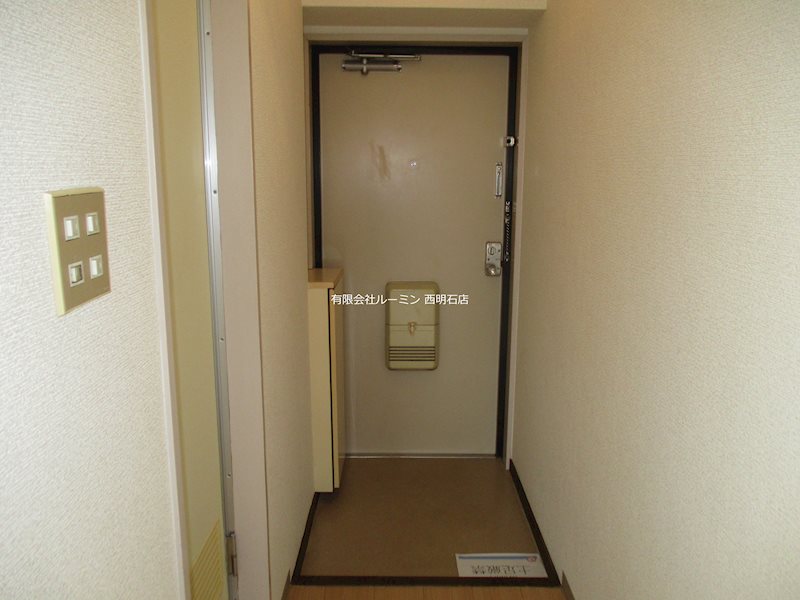 モナーク西明石 玄関