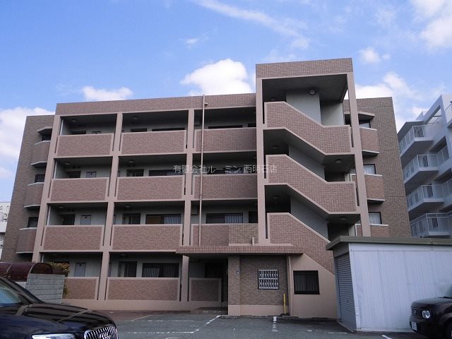 ガーデンコート北青木 301号室 外観