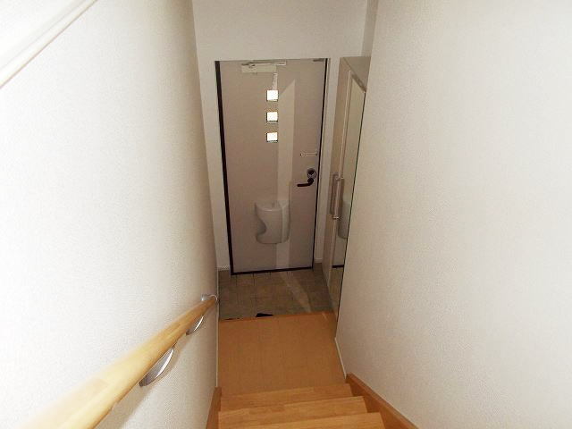 パストラルメゾン白水 玄関