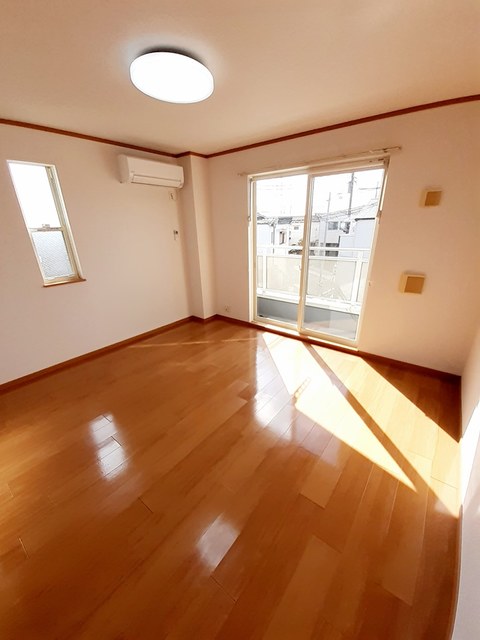 ミニョンⅢ番館 リビング