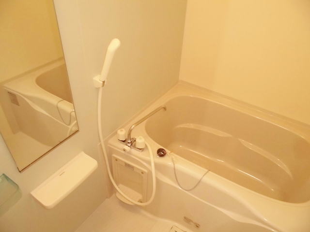 レグルス弐番館 風呂画像