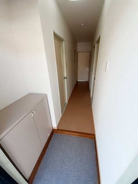 マウンテンハイツ 玄関