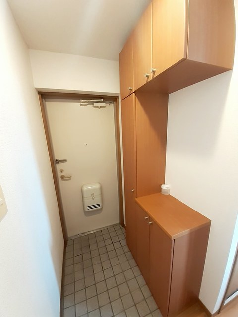 ヒルサイドテラス 玄関