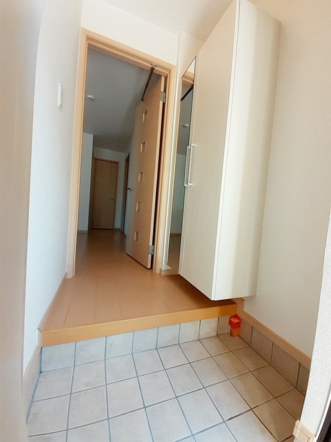 ソレイユ土山Ⅰ 玄関