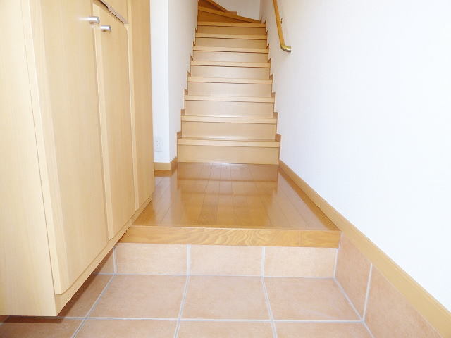 ベルデ・ビエントⅡ番館 玄関