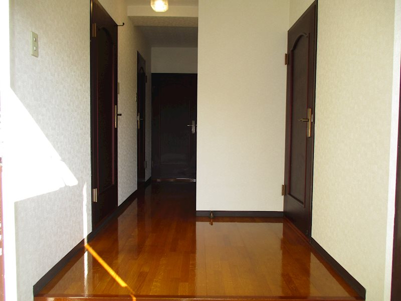 三幸フェニックスハイツ 玄関