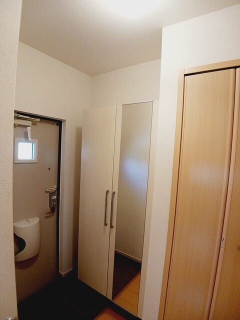 フォレストメゾンⅠ 玄関