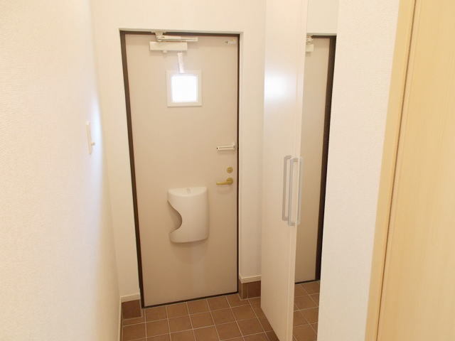 メゾン・ド・リアンⅩ 玄関