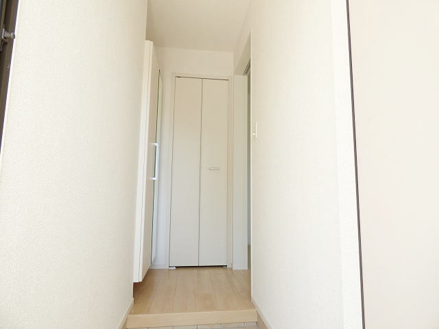 サージェ林　Ⅱ 玄関